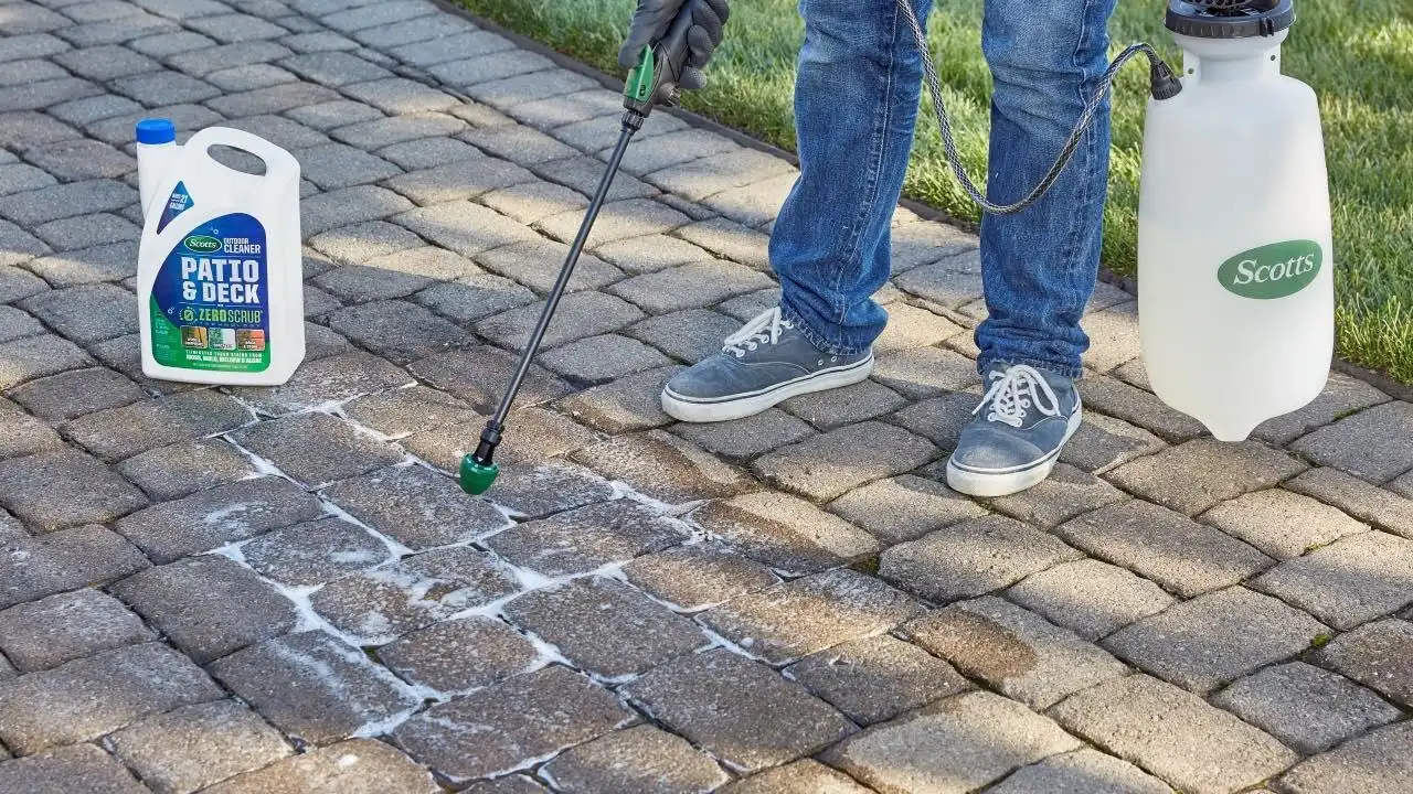 Power washer detergent